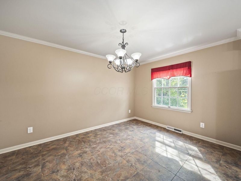 6909 Ardelle Drive, Reynoldsburg, OH 43068 Photo 11