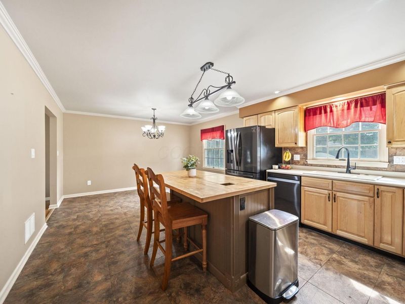 6909 Ardelle Drive, Reynoldsburg, OH 43068 Photo 7
