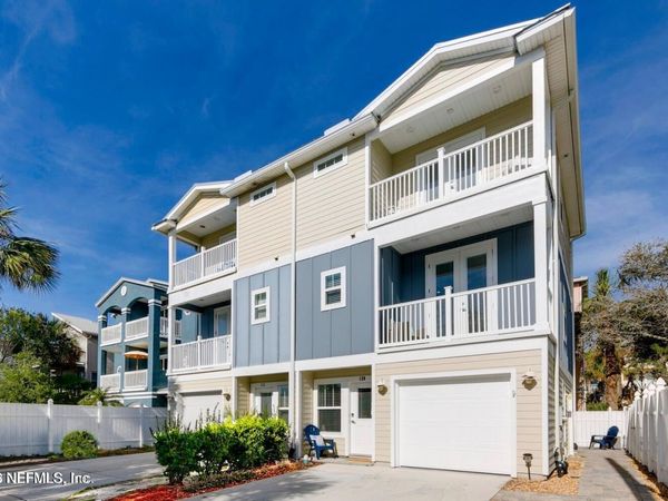 120 11TH Avenue S, Jacksonville Beach, FL 32250