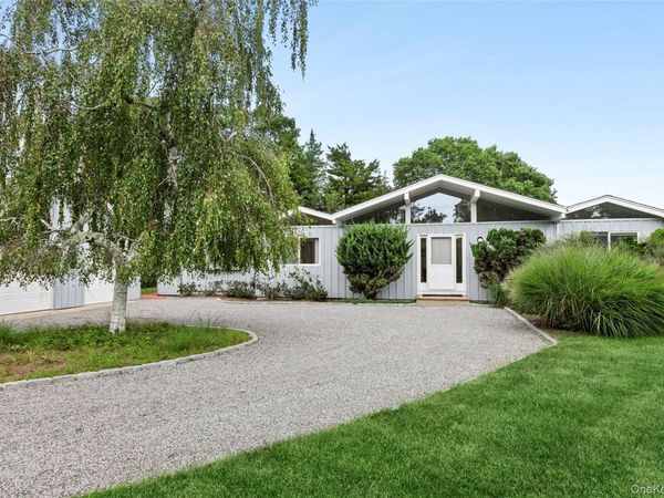 7 S Pond Road, East Hampton, NY 11937