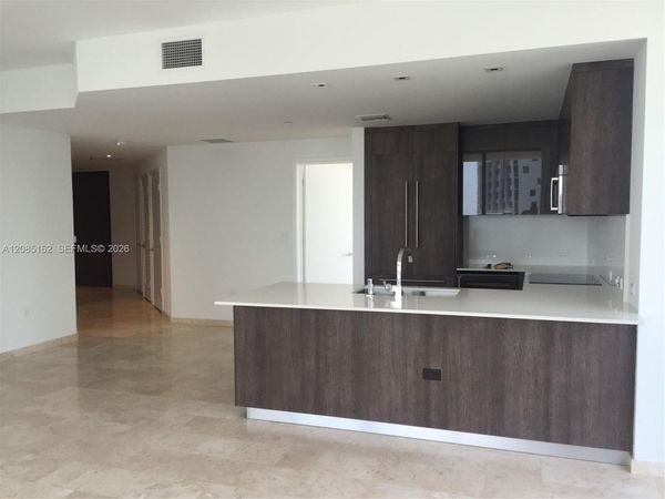 68 SE 6th St , Unit 2202, Miami, FL 33131