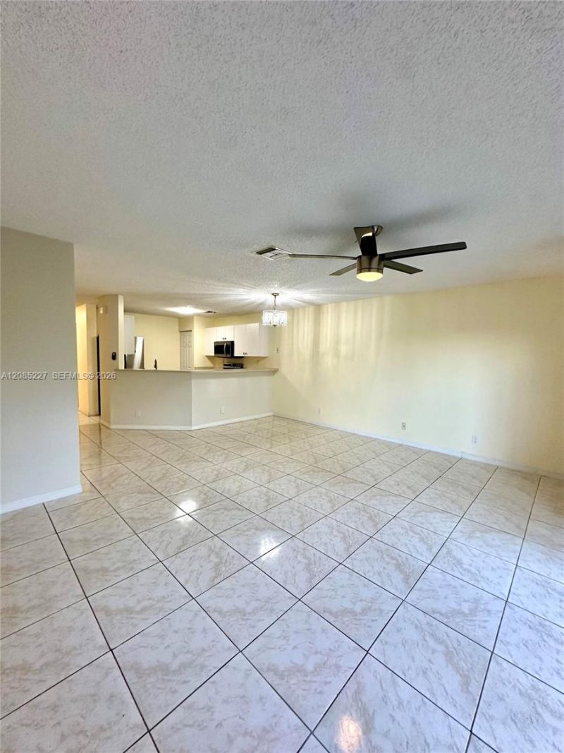 8655 N Southgate Shores Cir , Tamarac, FL 33321 Photo