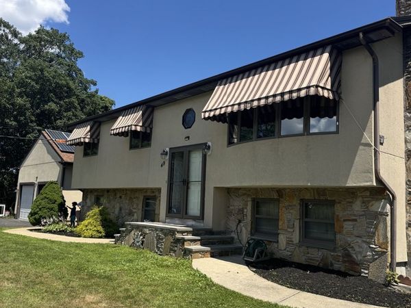 49 Bakerville Rd, Dartmouth, MA 02748