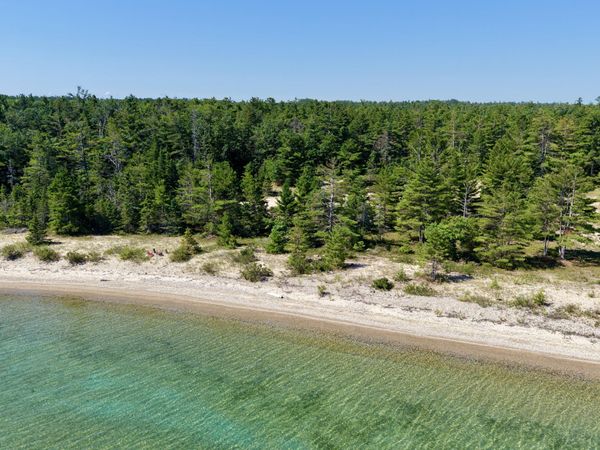 3282 Edgewater Drive, Cheboygan, MI 49721