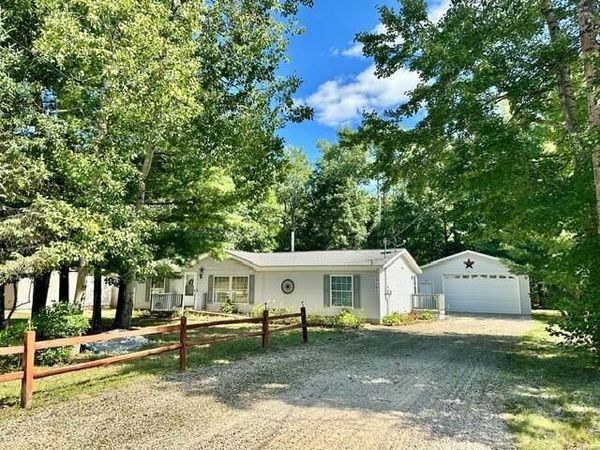 9095 Old US Hwy 27, Gaylord, MI 49735