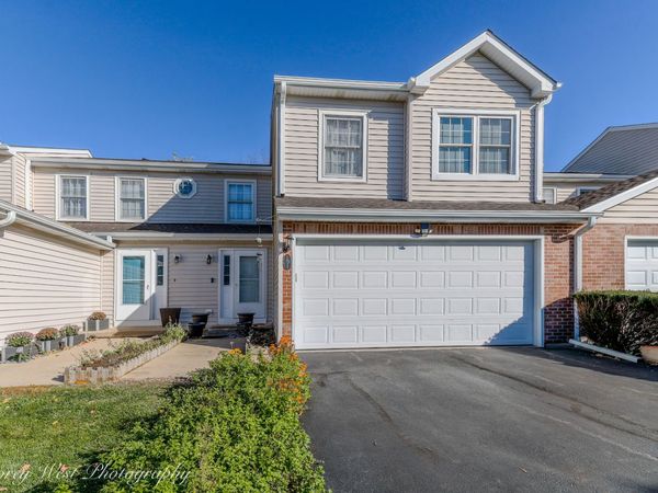1015 ASHLEY Drive NW, DeKalb, IL 60115