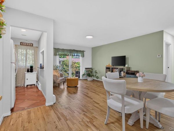 1 Toms Point Lane, Unit 17E, Port Washington, NY 11050