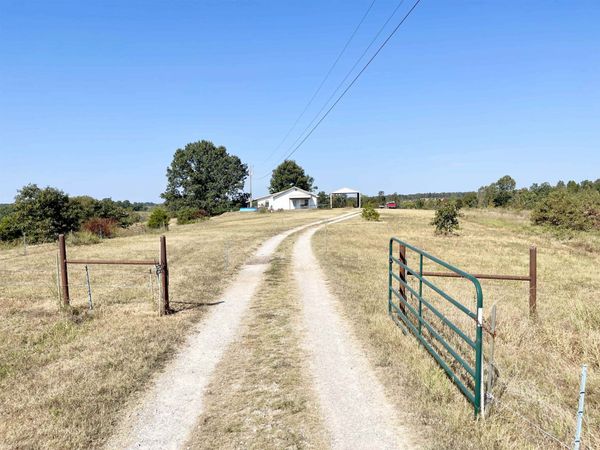 3169 Fairview Road, Salem, AR 72576