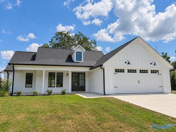 1993 New Haven Drive, Southside, AL 35907