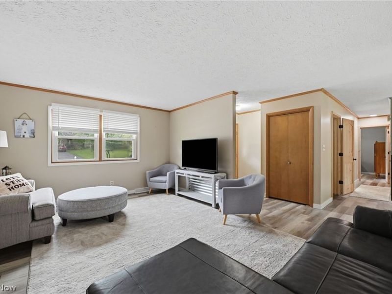 566 Tionesta Drive, Dalton, OH 44618 Photo 7