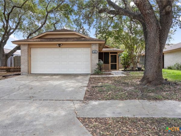 103 Windward Court , Victoria, TX 77901