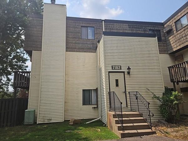 7182 72nd Lane N, Unit 221, Crystal, MN 55429