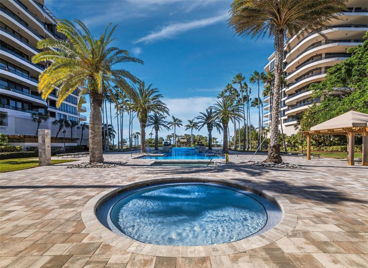 415 L Ambiance Drive, Unit D306, Longboat Key, FL 34228 Photo