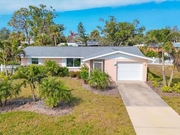 114 LEE CIRCLE , ENGLEWOOD, FL 34223
