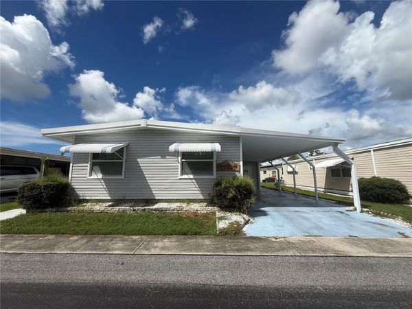 758 ROYAL PALM CIRCLE , LARGO, FL 33778