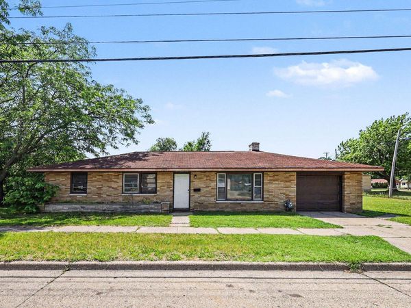 1635 Roberts Street, Muskegon, MI 49442