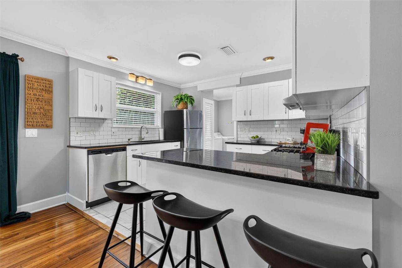 1136 22nd Avenue N, Saint Petersburg, FL 33704 Photo