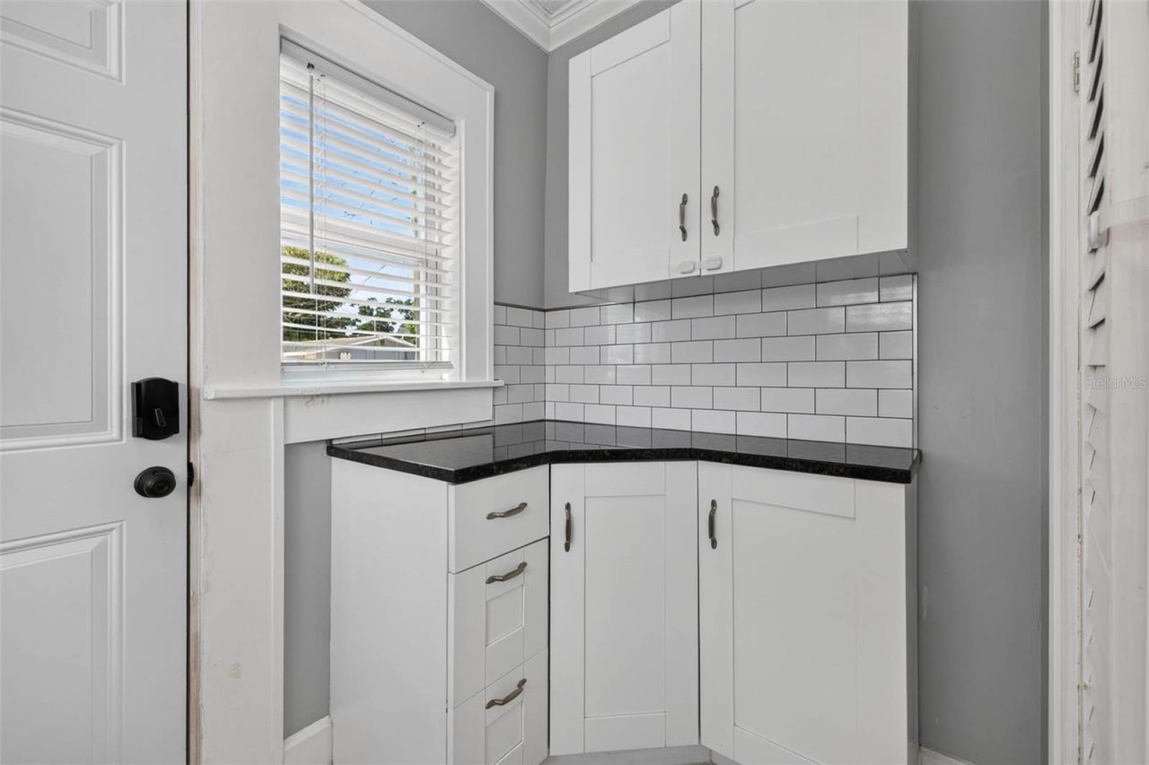 1136 22nd Avenue N, Saint Petersburg, FL 33704 Photo