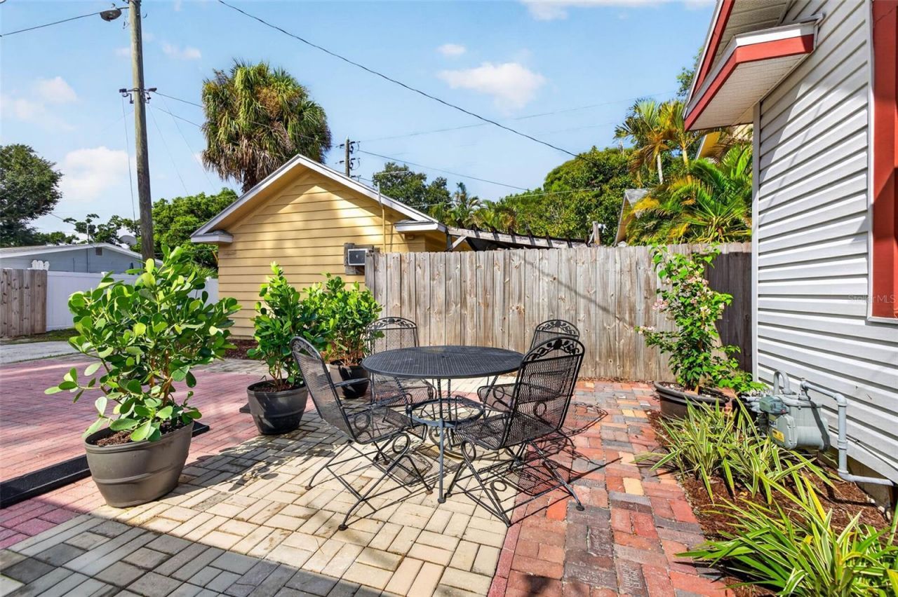 1136 22nd Avenue N, Saint Petersburg, FL 33704 Photo
