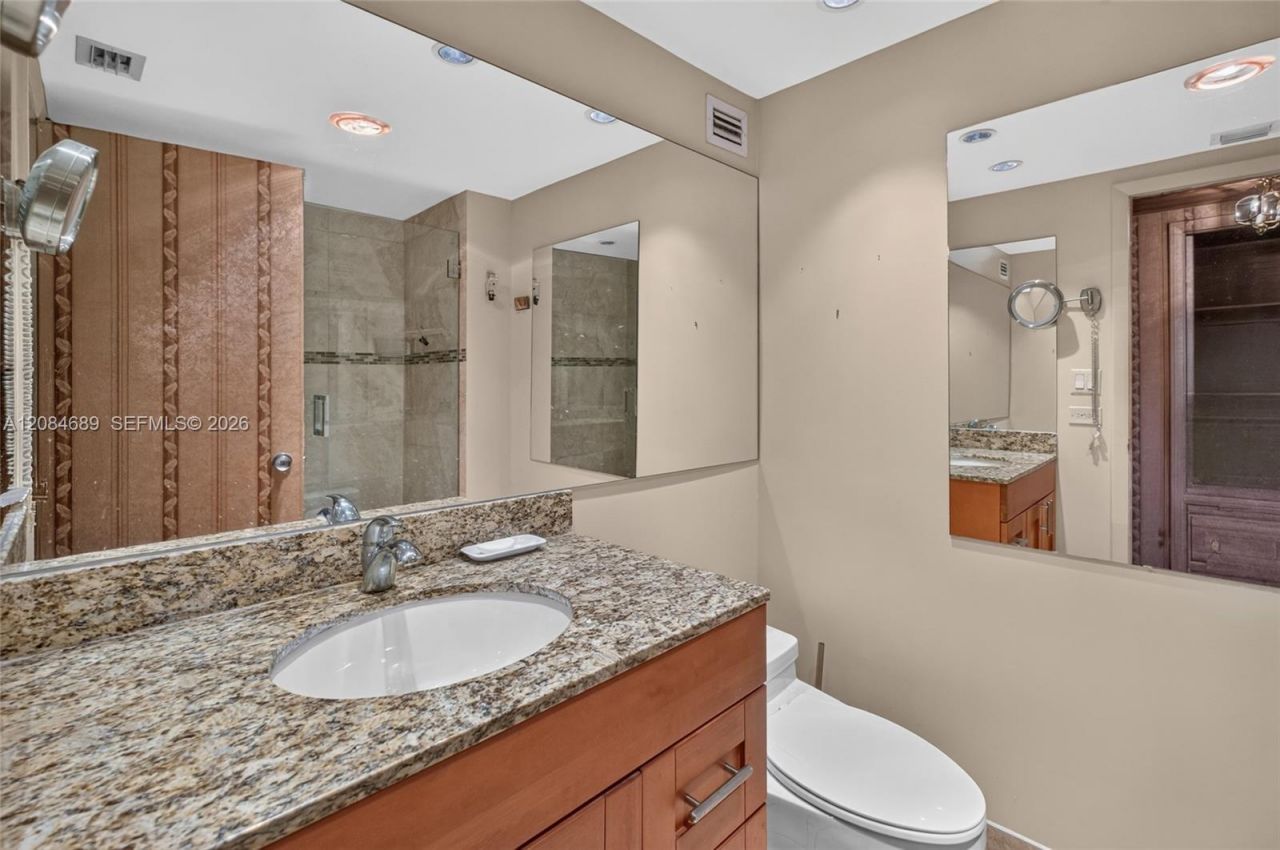 5660 W Collins Ave, Unit 6D, Miami Beach, FL 33140 Photo