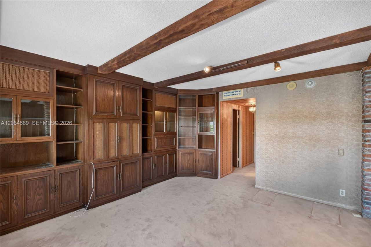 5660 W Collins Ave, Unit 6D, Miami Beach, FL 33140 Photo