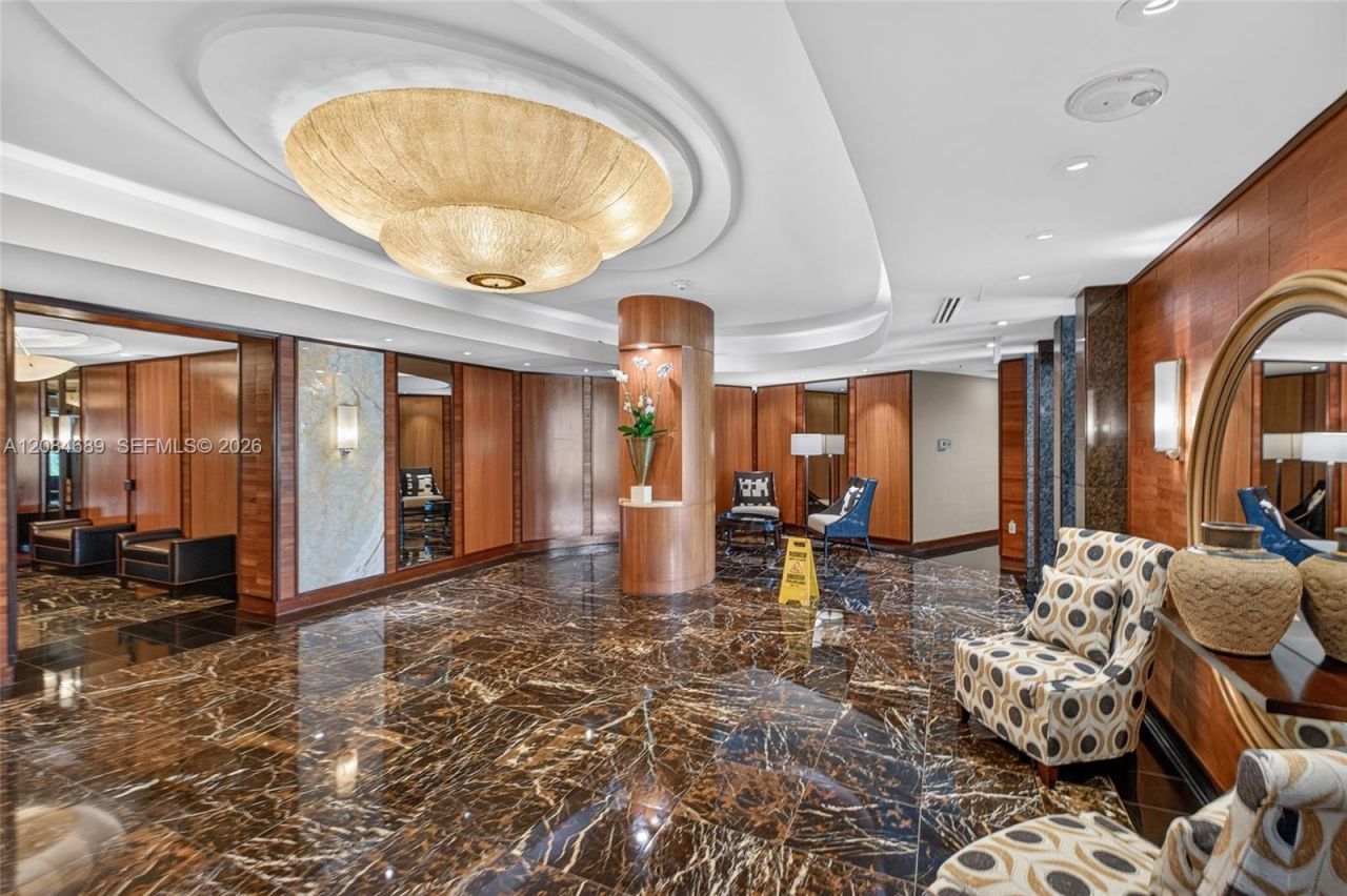 5660 W Collins Ave, Unit 6D, Miami Beach, FL 33140 Photo