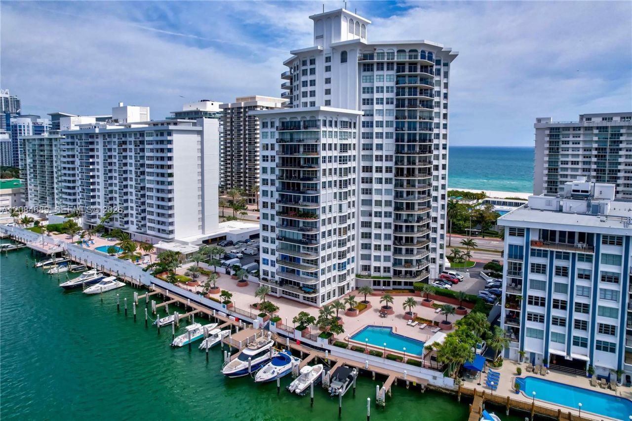 5660 W Collins Ave, Unit 6D, Miami Beach, FL 33140 Photo
