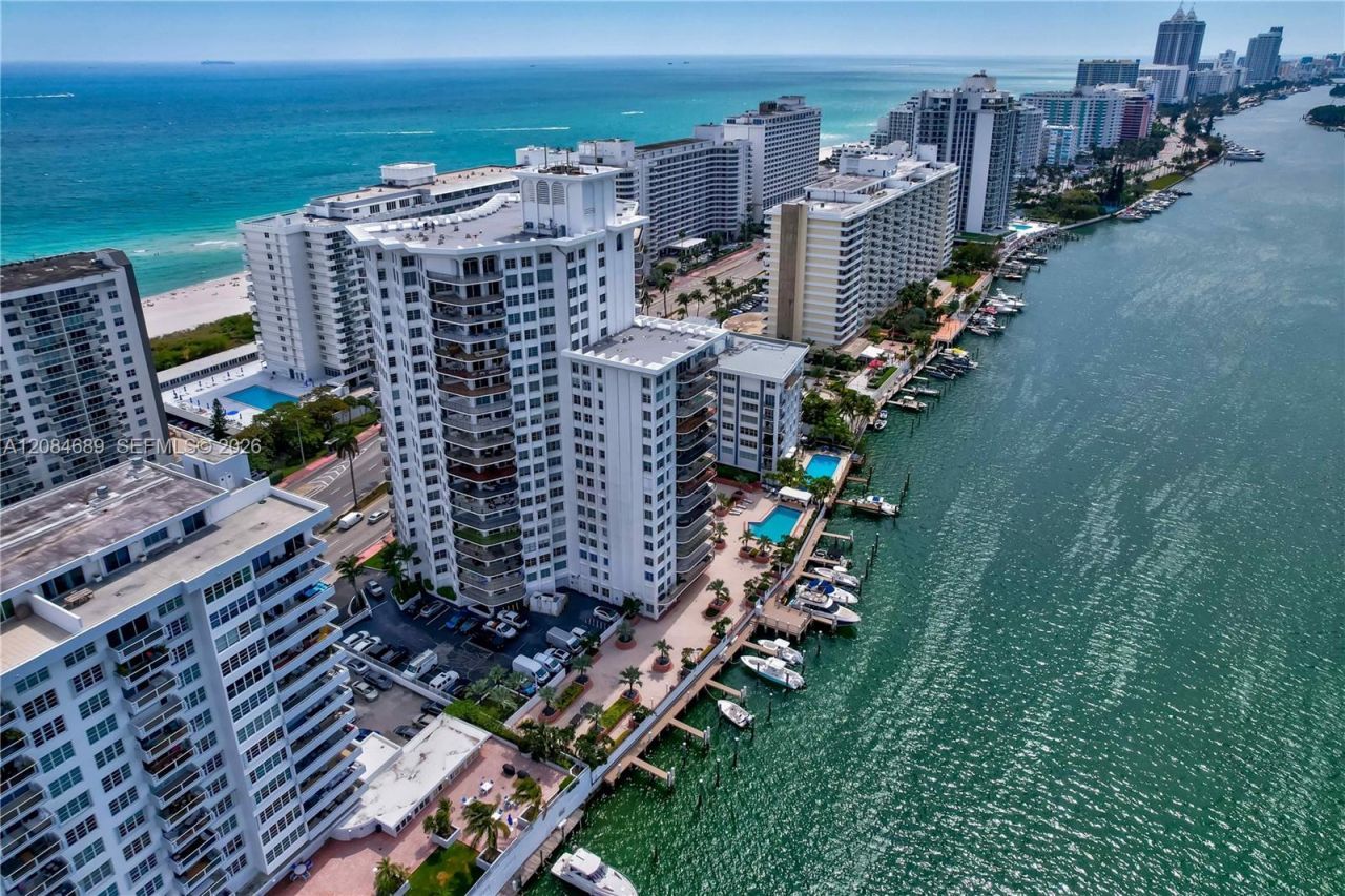 5660 W Collins Ave, Unit 6D, Miami Beach, FL 33140 Photo