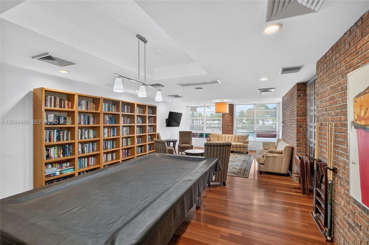 5660 W Collins Ave, Unit 6D, Miami Beach, FL 33140 Photo