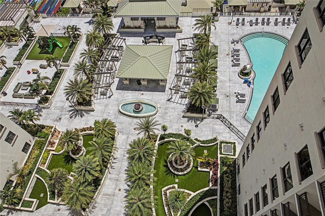 999 SW 1st Ave , Unit 2407, Miami, FL 33130 Photo