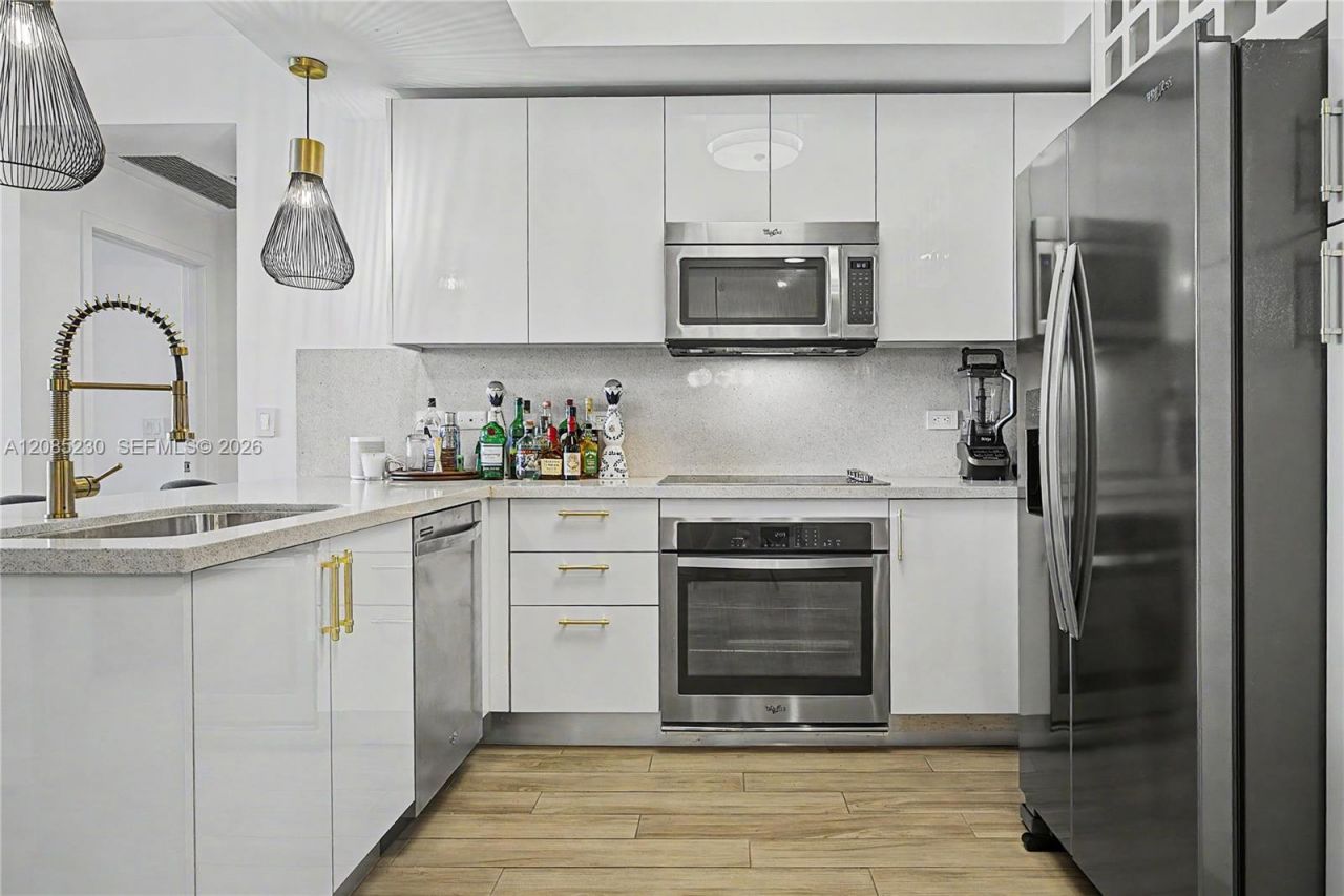 999 SW 1st Ave , Unit 2407, Miami, FL 33130 Photo