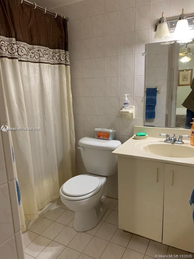 4725 NW 7th St, Unit 203-3, Miami, FL 33126 Photo