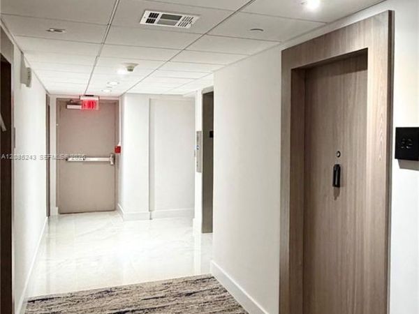 5825 Collins Ave, Unit 5G, Miami Beach, FL 33140