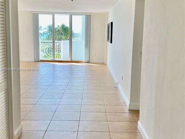 5825 Collins Ave , Unit 5G, Miami Beach, FL 33140