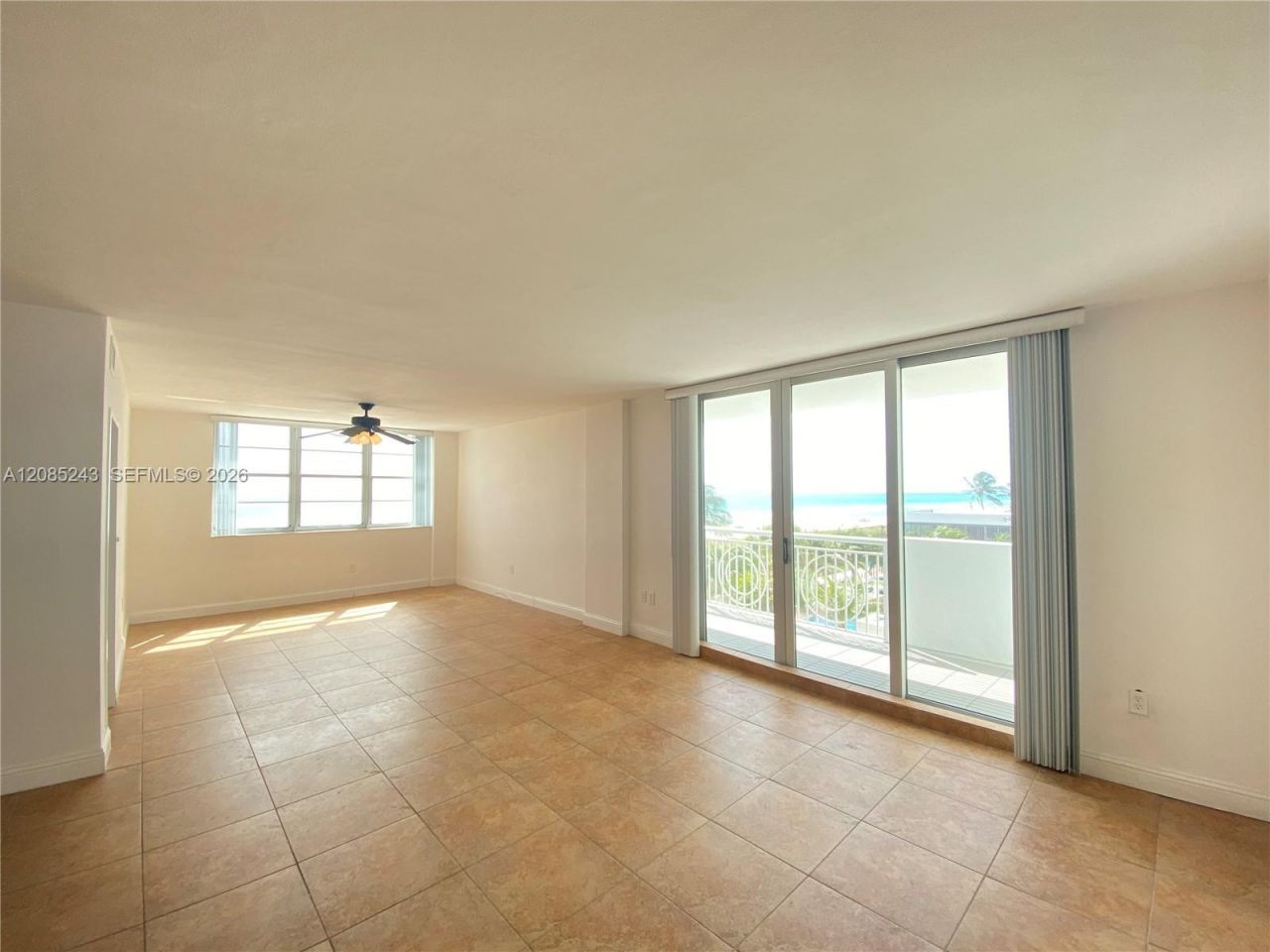 5825 Collins Ave, Unit 5G, Miami Beach, FL 33140 Photo