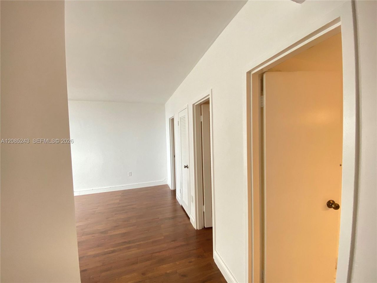 5825 Collins Ave, Unit 5G, Miami Beach, FL 33140 Photo