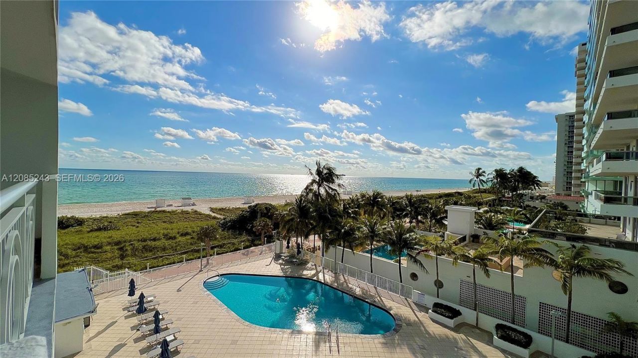 5825 Collins Ave, Unit 5G, Miami Beach, FL 33140 Photo