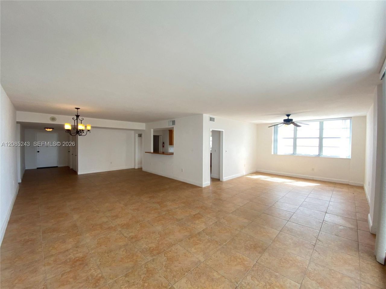 5825 Collins Ave, Unit 5G, Miami Beach, FL 33140 Photo