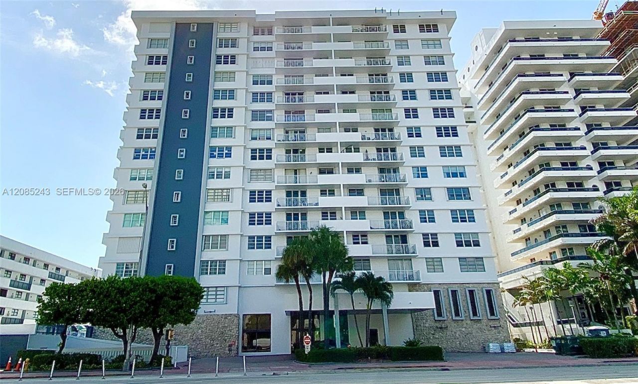 5825 Collins Ave, Unit 5G, Miami Beach, FL 33140 Photo