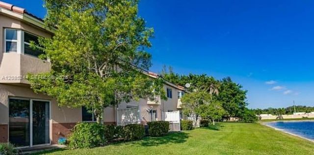 3490 Briar Bay Blvd, Unit 104, West Palm Beach, FL 33411 Photo