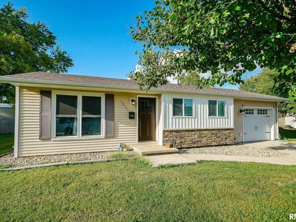 1217 E LOCUST Street, Canton, IL 61520