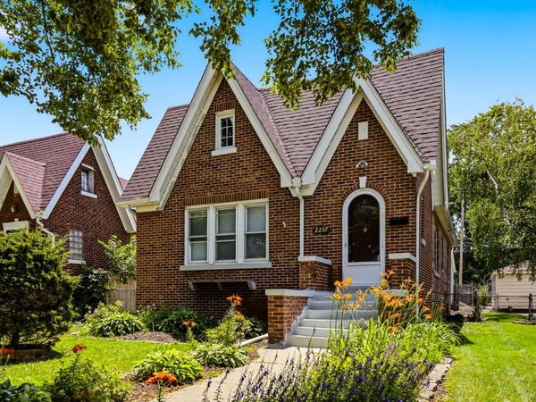 2257 Orchard Street , Blue Island, IL 60406