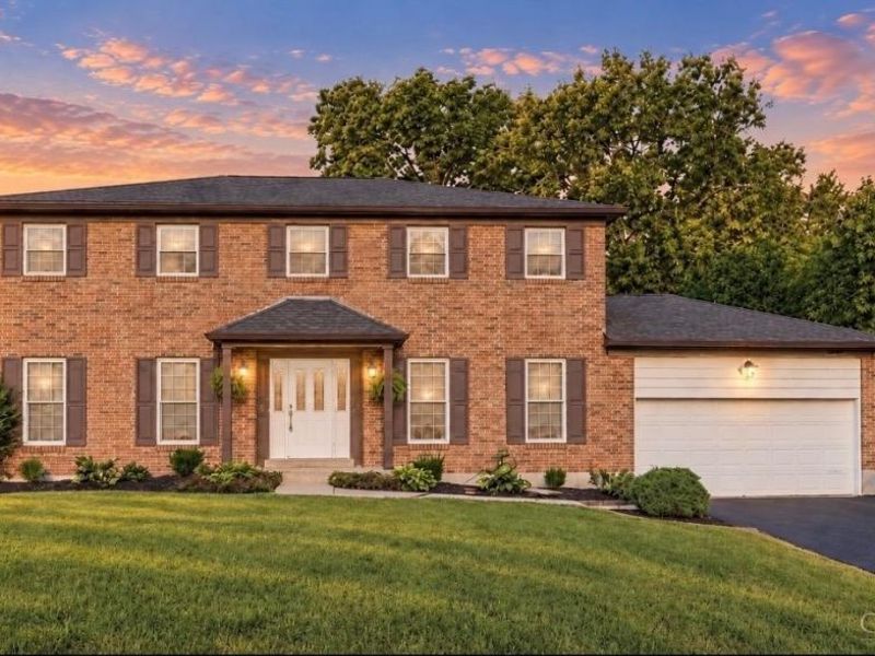 2331 Donnington Lane, Anderson Township, OH 45244 Photo 1