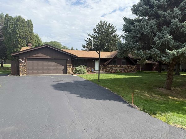 6194 Abington Drive, ROCKFORD, IL 61109