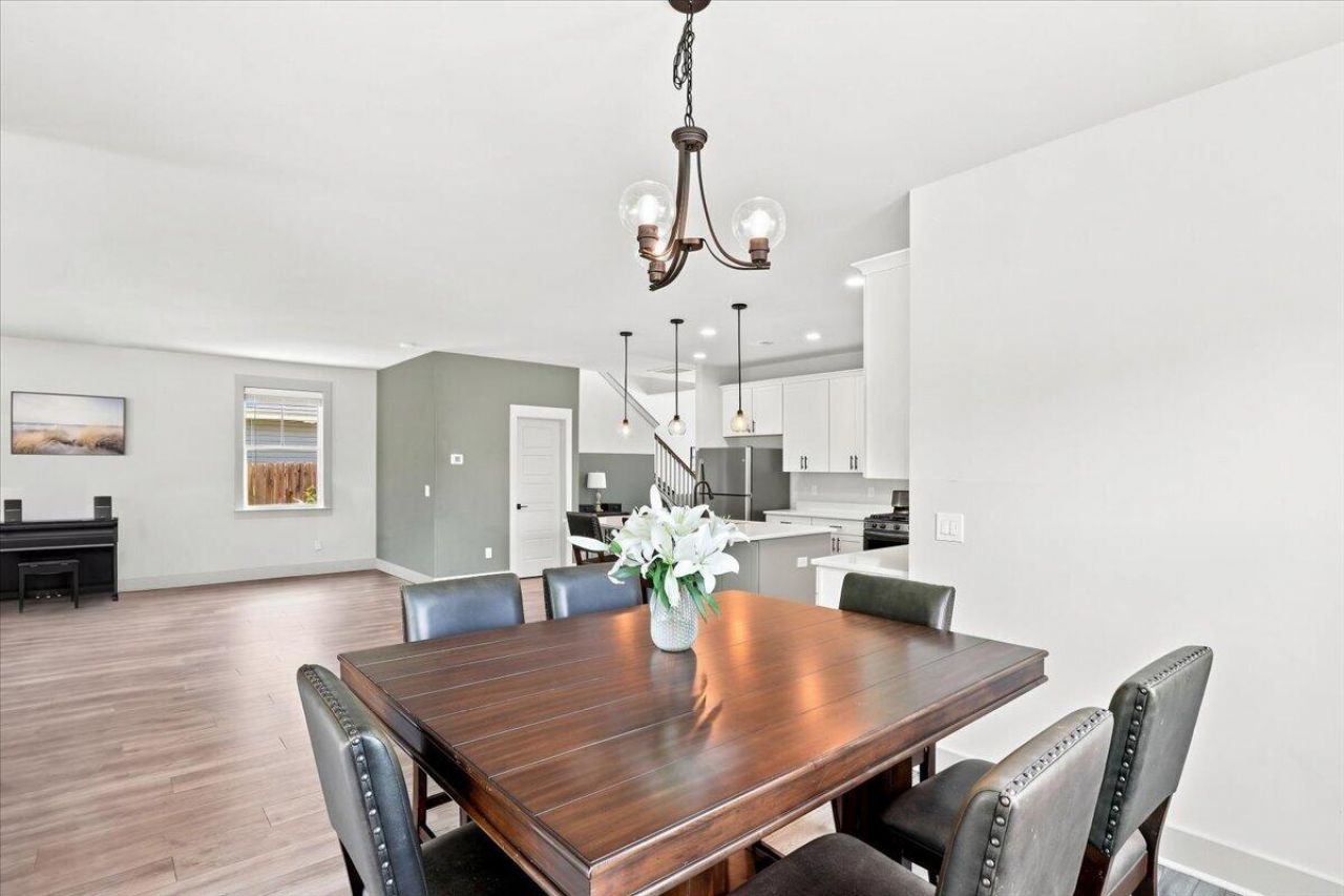 430 Omaha Drive Photo 10
