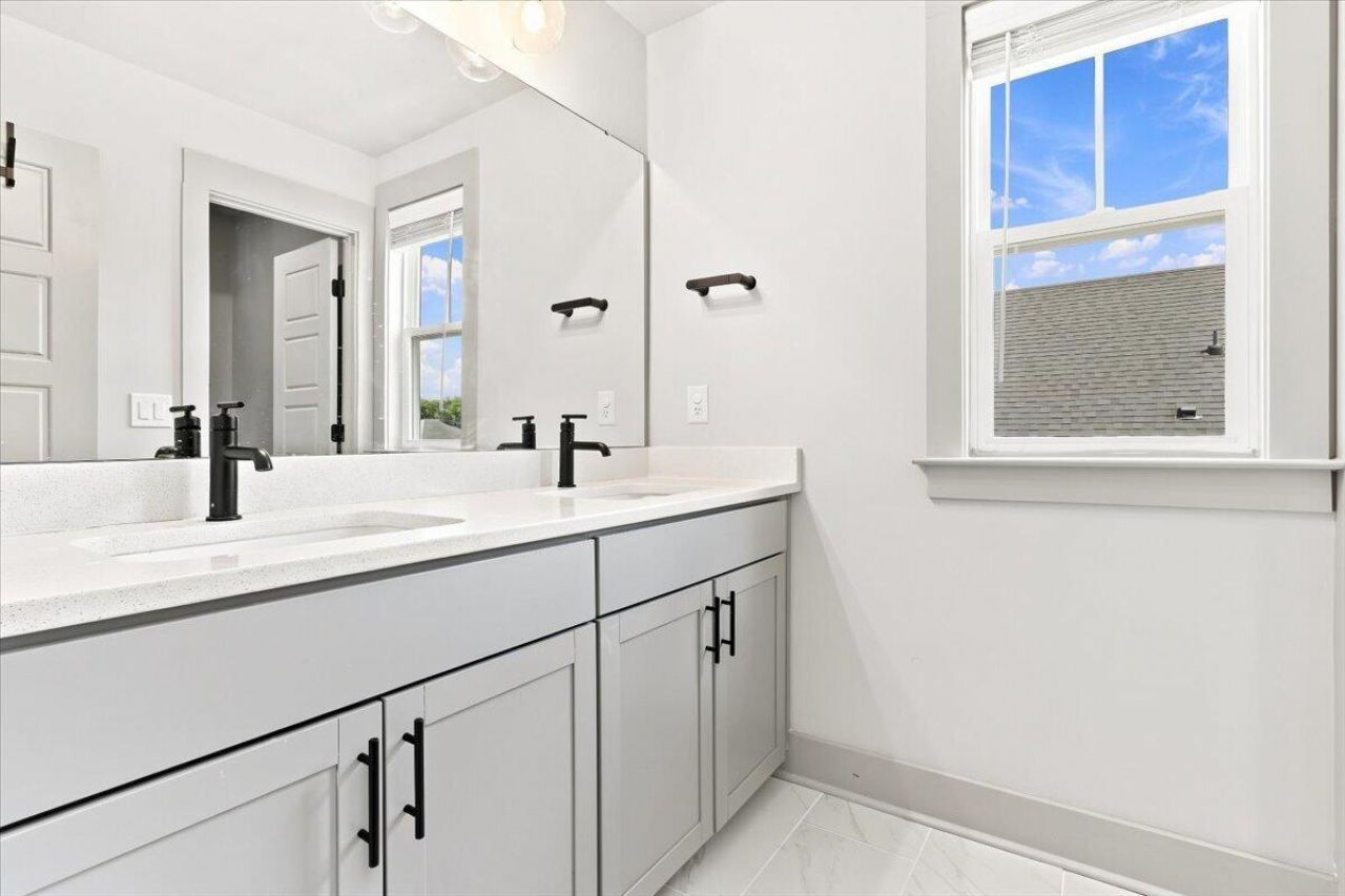 430 Omaha Drive Photo 17