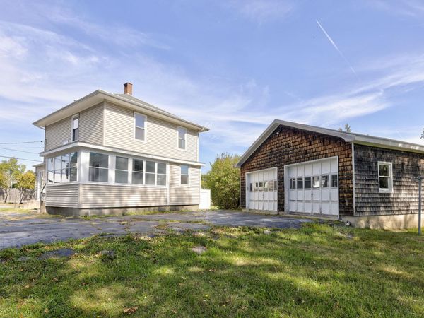 16 Webb Street , Portland, ME 04102