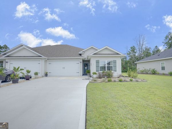 196 The Villas Way, Kingsland, GA 31548