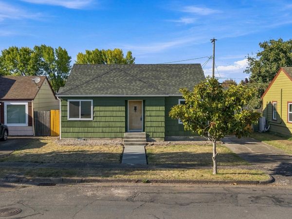 1059 15th Av SW, Albany, OR 97321