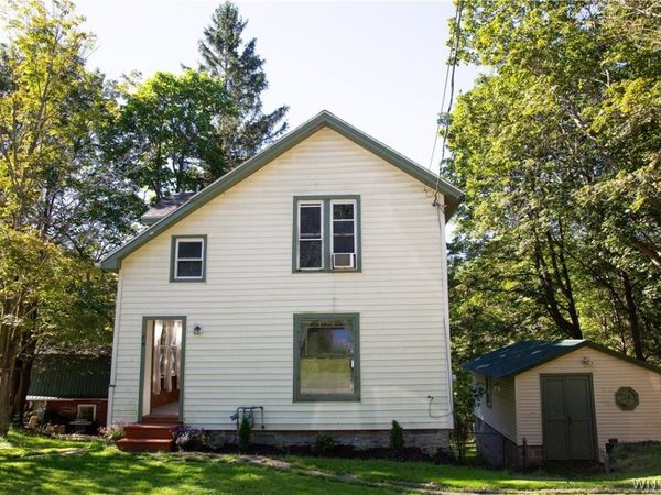 74 Leavenworth Street, Cattaraugus, NY 14719